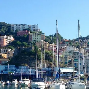 L'oasi , Genua Italien