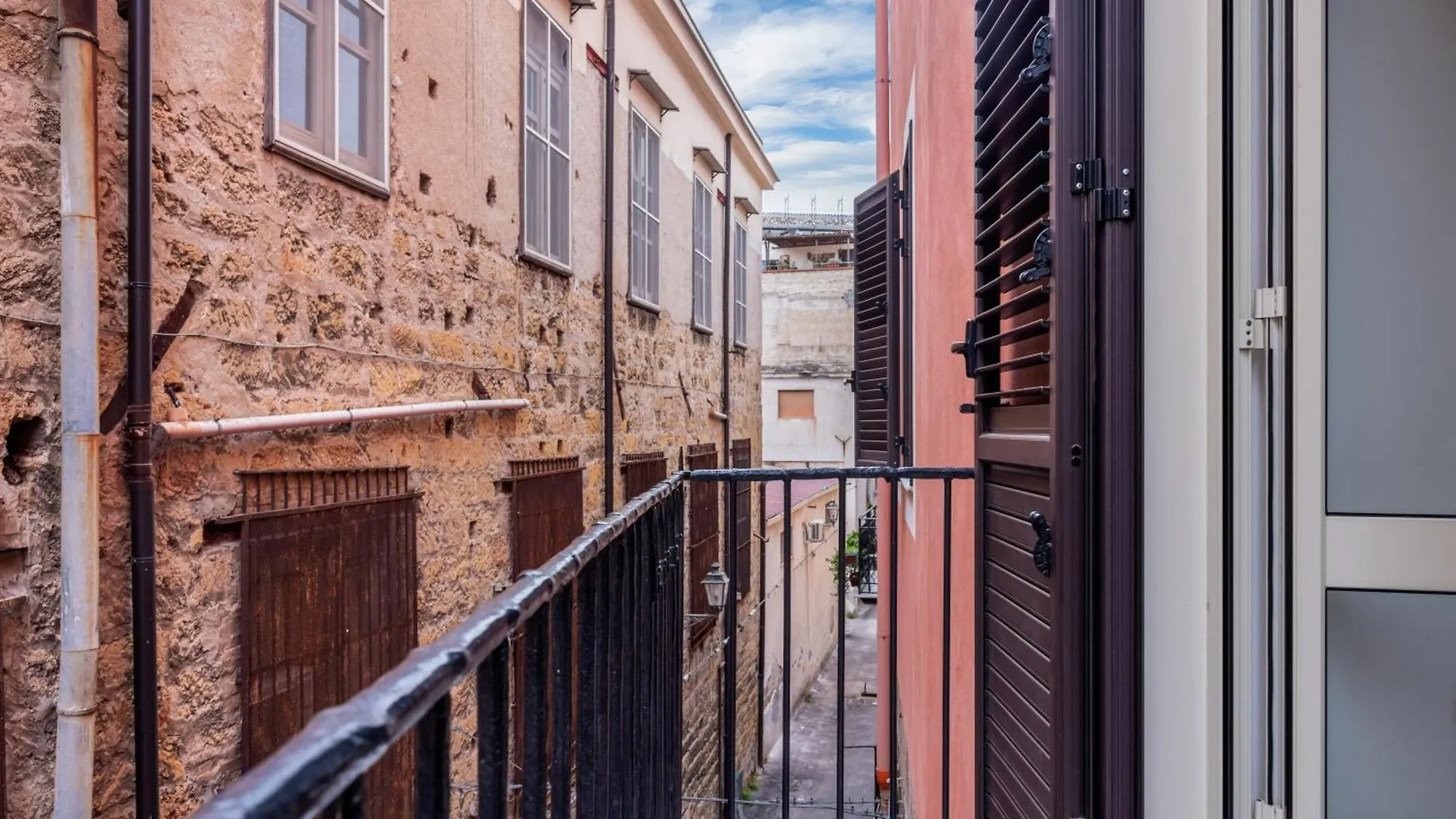 Open Sicily Homes - Near The Central Train Station Palermo